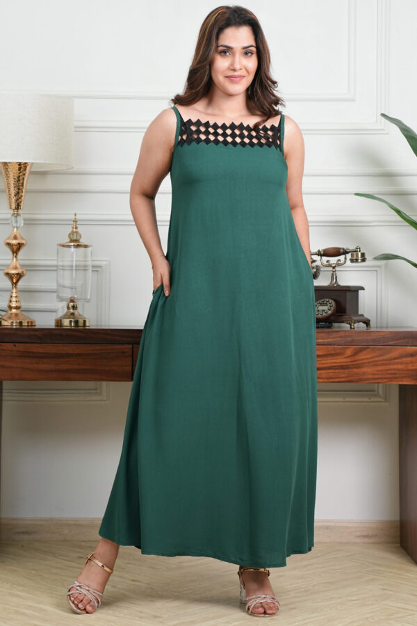 The Crown Lady Dress