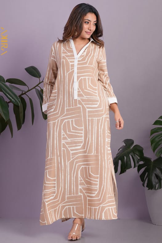 Queen Ivory Elegant Dress