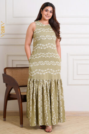 Elegant Eberace Dress