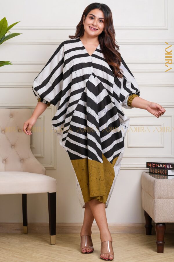 Jasmirra Batik Poncho Dress