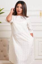 Noir Edge Linen Dress