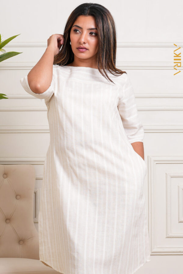 Noir Edge Linen Dress