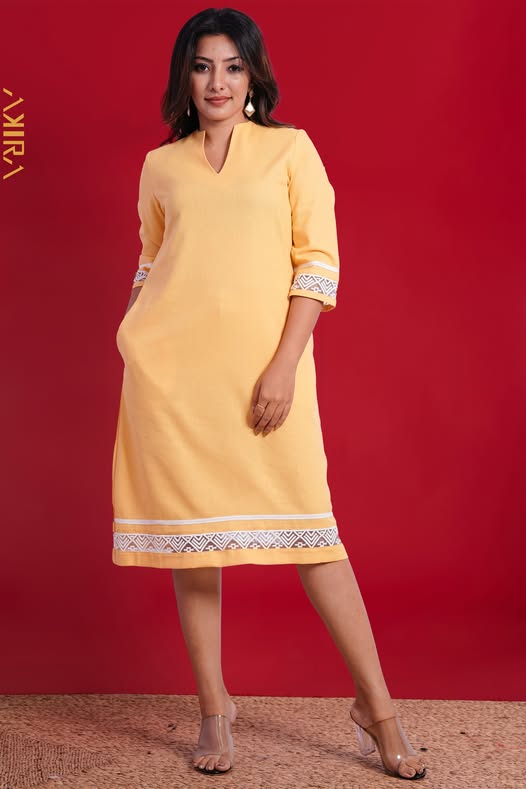 Queen Anne Lace Detail Dress