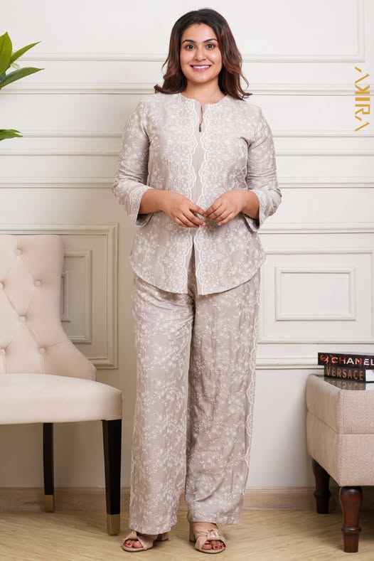 Oliviya Elegant Top