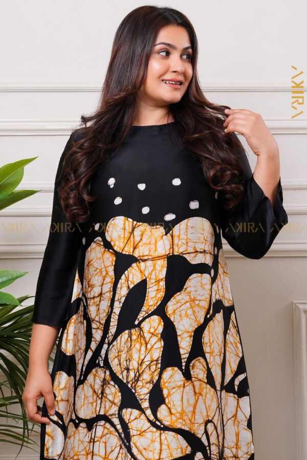 Solen Bright Silk Party Dress