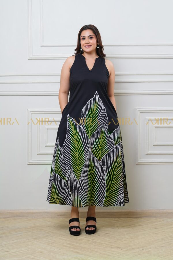 Luxevela dark batik dress