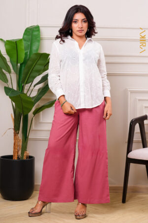 Evolina elegant detail top