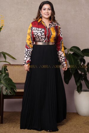 Pearl Queen Pleated Skirt black