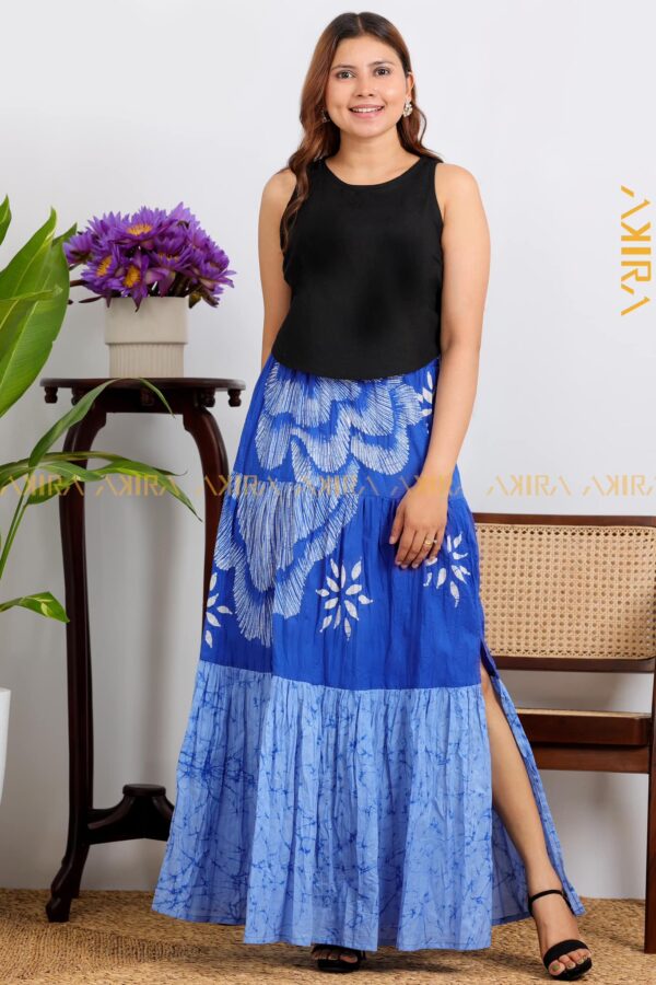 Onyx Cutaway Crop Top