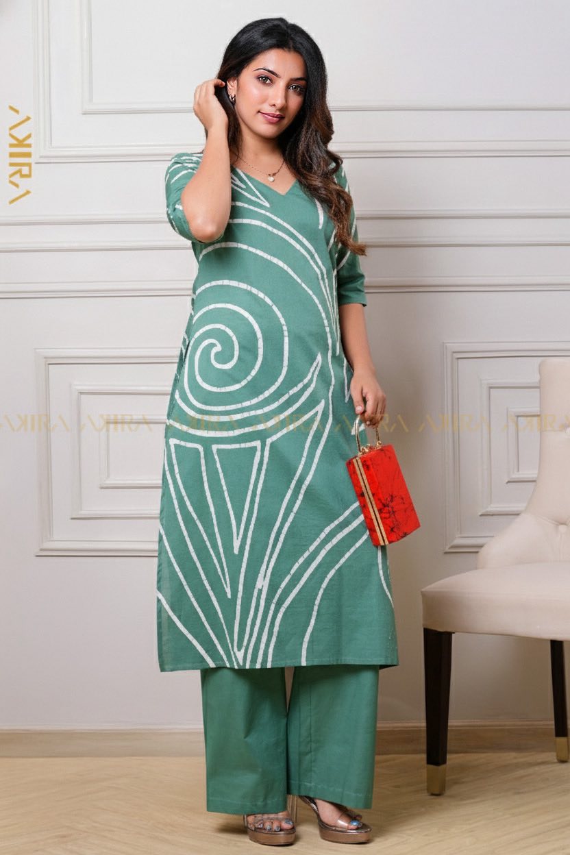 Vivid twilight batik long top