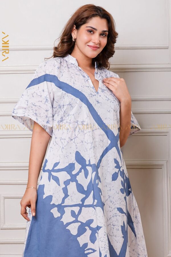 Verdant crown batik dress