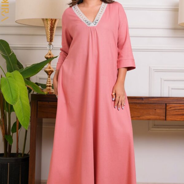 Vivian Dahila Elegant Dress