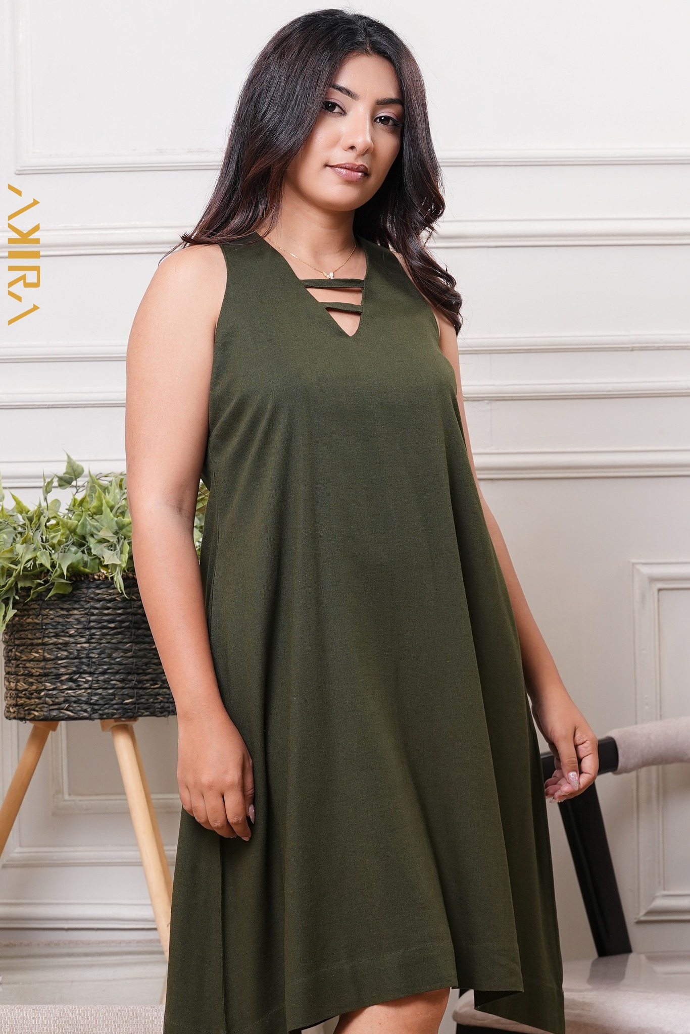 Breeze Queen Dress