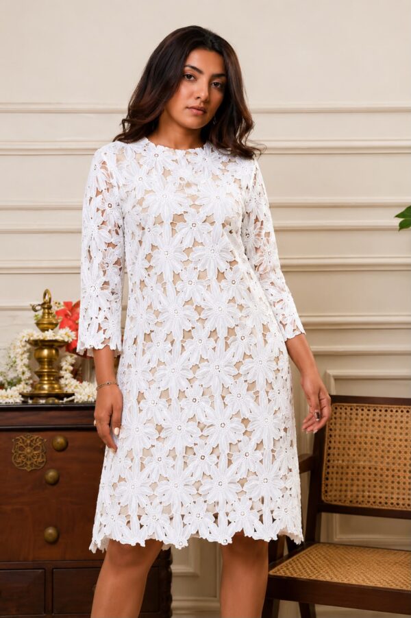 Daisy Lace Midi Dress