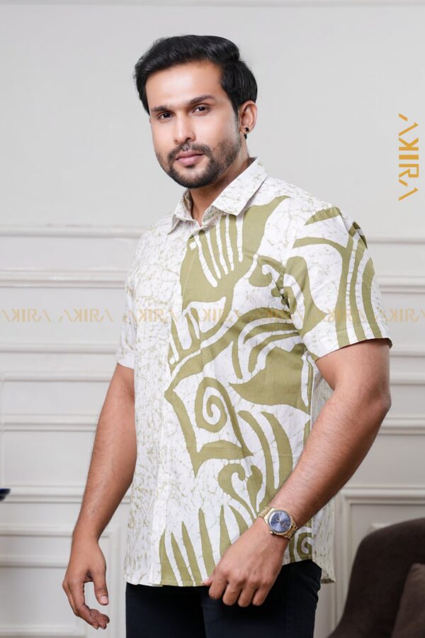 Azliyon Men Batik Shirt