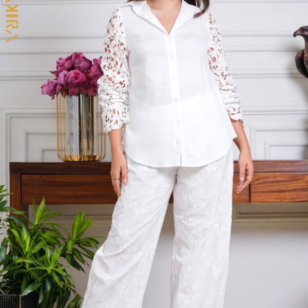 Fair elegant detail top