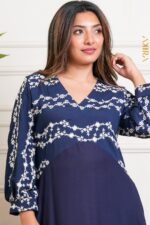Amber lvy Look Dress