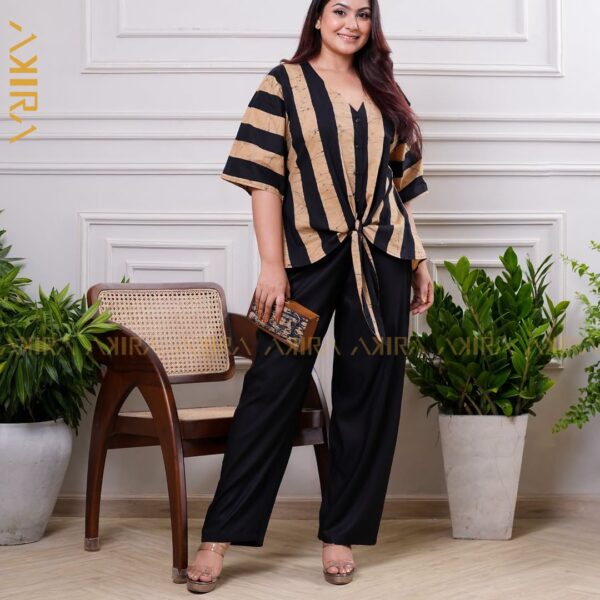 Limona Elite Batik Detail Top