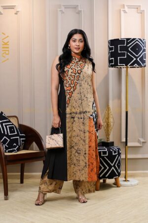 Celete Charm Batik Top